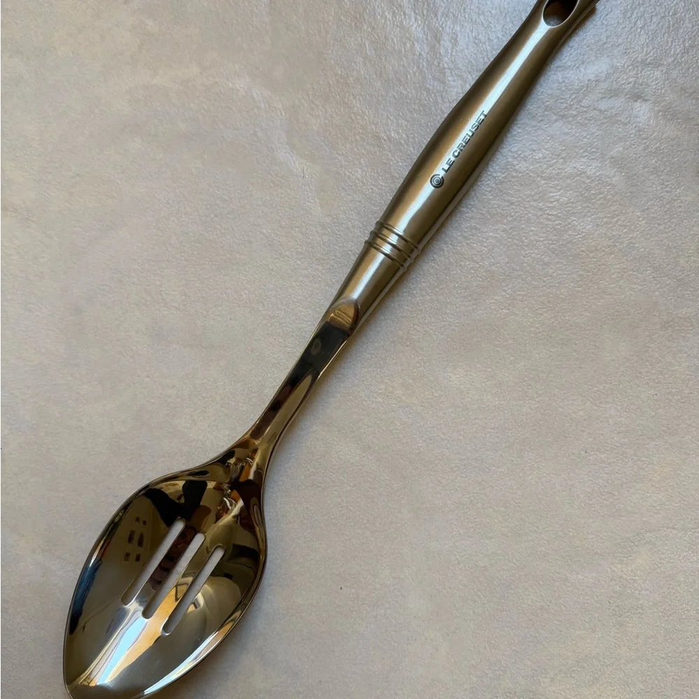 Slotted Spoon by Le Creuset -Stainless Steel VS303 - Picture 1 of 6